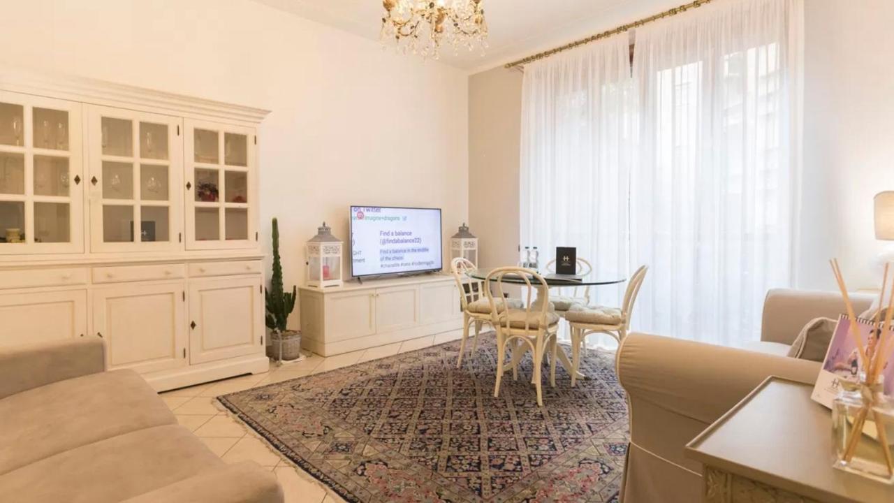 Italianway - Galleria Unione Apartment Milan Bagian luar foto